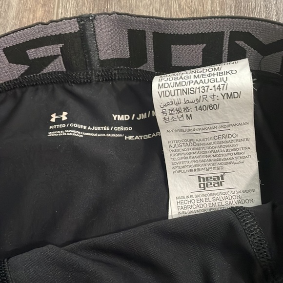 Under Armour Baselayer - Picture 6 of 7